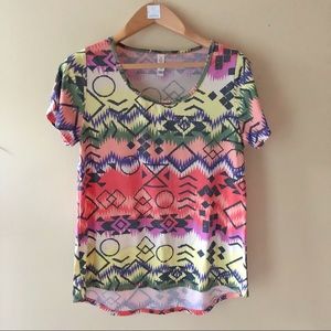 LuLaRoe Tribal Hi-Lo Classic T